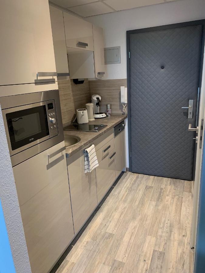 Kleine Moewe, Exklusives Ein Zimmer Apartment Mit Sauna Im Haus Wunstorf Luaran gambar