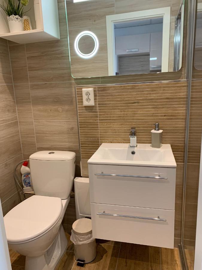 Kleine Moewe, Exklusives Ein Zimmer Apartment Mit Sauna Im Haus Wunstorf Luaran gambar