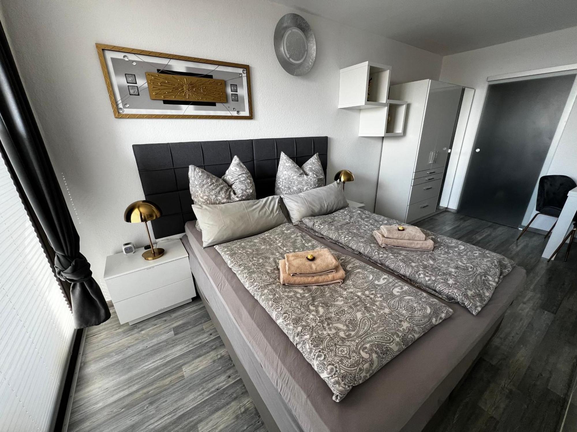 Kleine Moewe, Exklusives Ein Zimmer Apartment Mit Sauna Im Haus Wunstorf Luaran gambar
